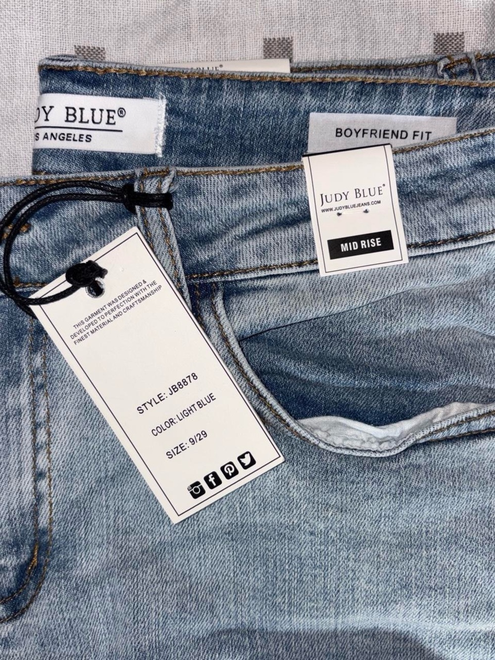 Judy Blue Mid-Rise Distressed Skinny Jeans - Light Blue 9/29 - Picture 2 of 5